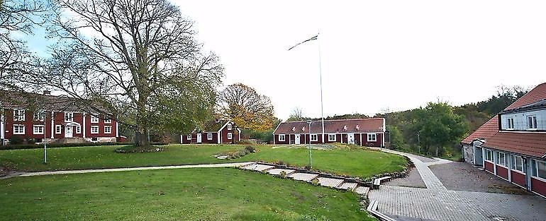 Sjöarpsskolan är en gymnasiesärskola i Ronneby kommuns regi